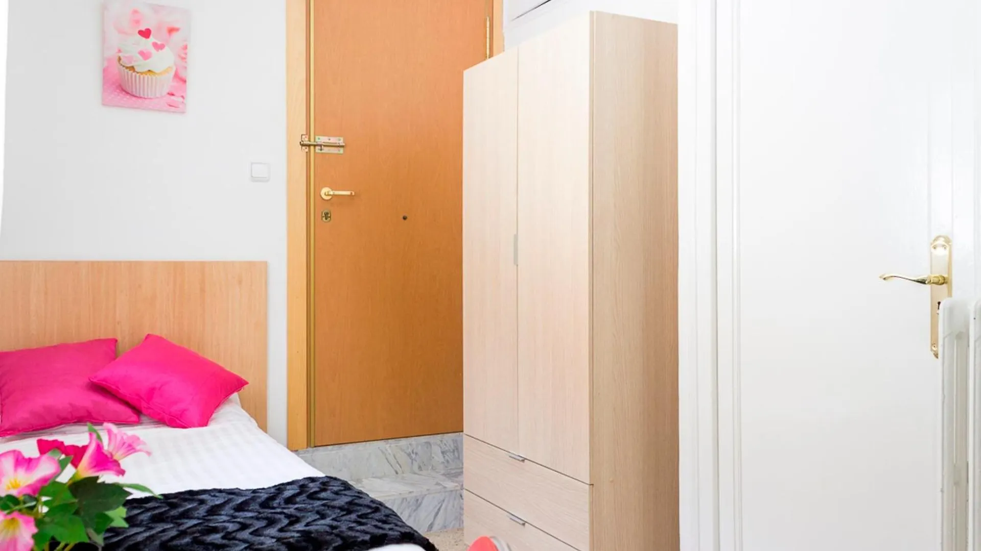Ferienwohnung Bed&Bcn Baro Barcelona Spanien